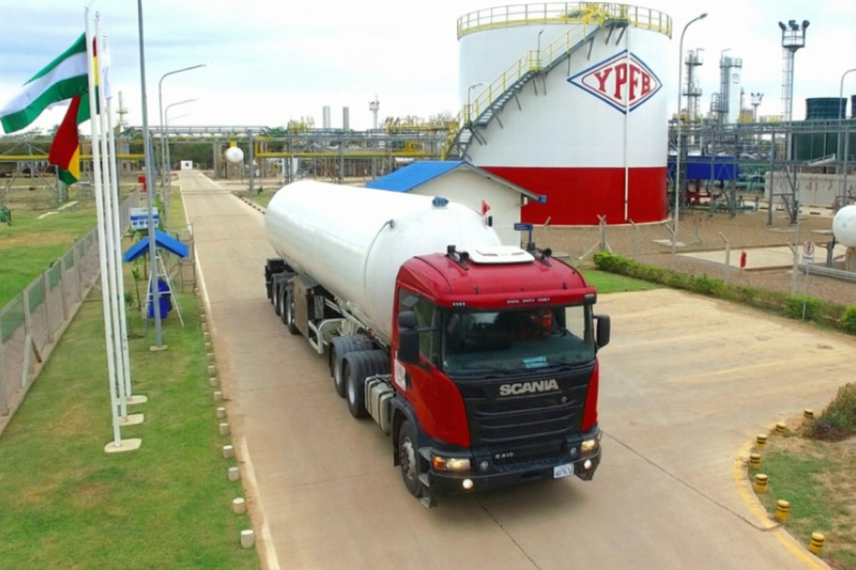 Gobierno admite deuda de $us 500 millones con Vitol y Trafigura y anuncia nueva licitación